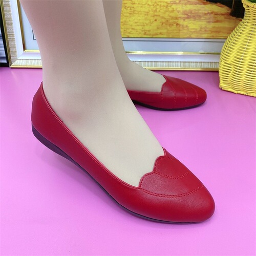 Soft Leather Single Shoes for Women  Spring and Autumn New Women's Shoes with Soft Sole and Pointed Flat Heads, Mother Shoes for Middle-Aged and Elderly Women
