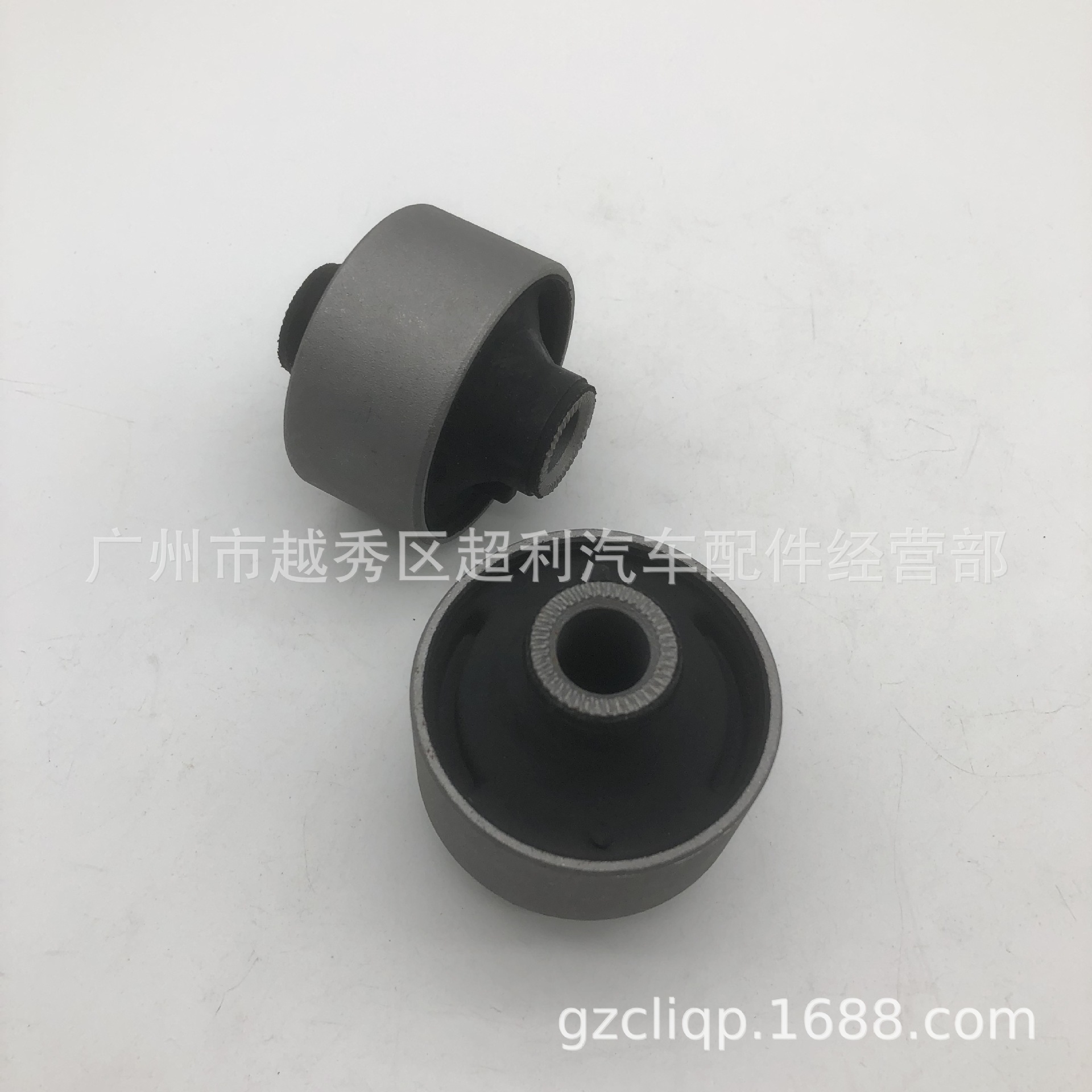 Applicable 48655-42050 48655-42040 ACA21 ACA20 RAV4 lower suspension sleeve