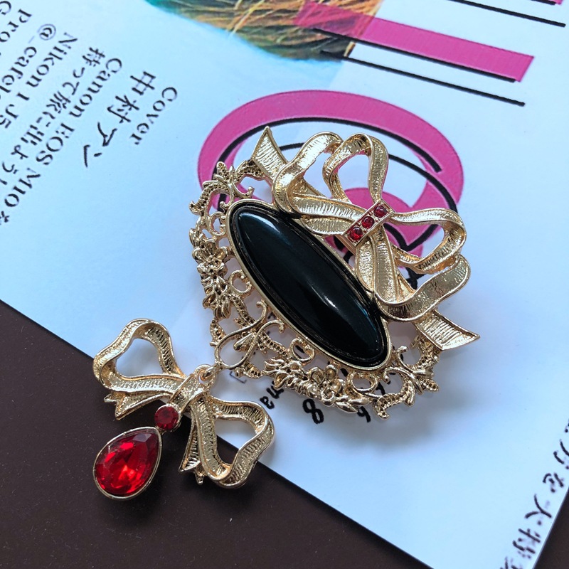 Electroplated Real Gold Turquoise Black Stone Cute Animal Drip Glazed Enamel Straw Hat Brooch Plant Leaves Pearl Pin display picture 6
