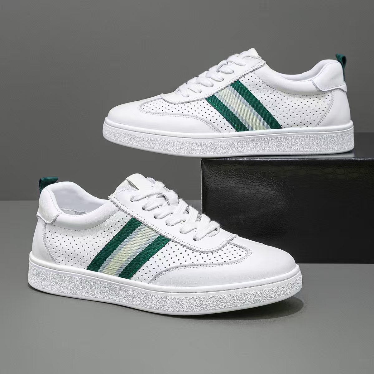 [Cuero de vaca de cabeza] zapatos de skate de cuero para hombres, zapatos deportivos casuales transpirables de moda, cómodos y bajos.