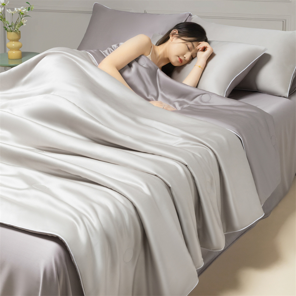 Colcha de verano de seda de hielo lavada pieza única 2025 nueva versión de verano Colcha fresca de verano Colcha de aire acondicionado fresco simple Juego de cuatro piezas Lavable a máquina