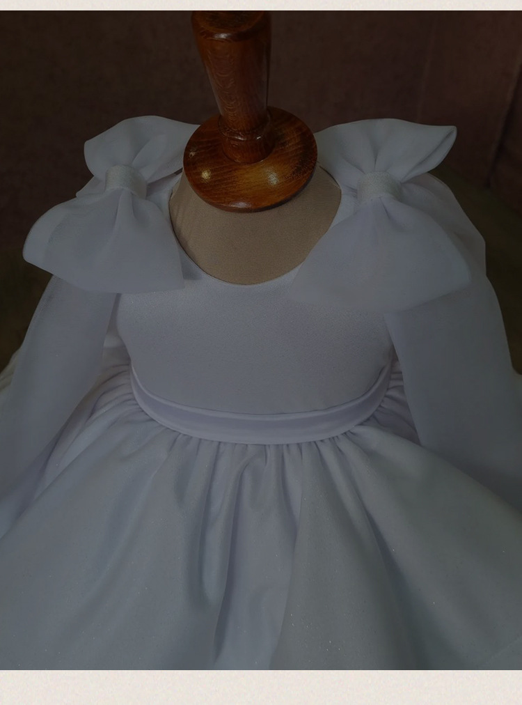 Vestido de cetim branco para menina com laço e tutu princesa_voghion.com