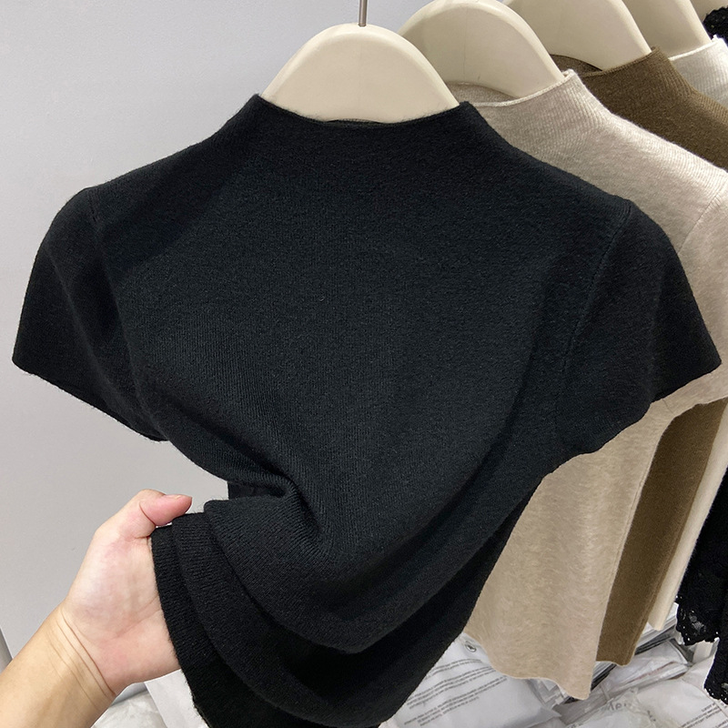 柔らかいモチモチの半高襟のニットの半袖のtシャツの女性の春秋の新型の中は気質が現れます。|undefined