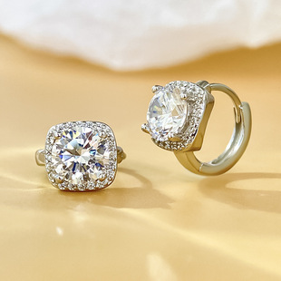 Moissanite Earrings S925 Sterling Silver Classic Elegant Princess Cut Light Luxury High-End Versatile Ear Cuffs Hoop Earrings