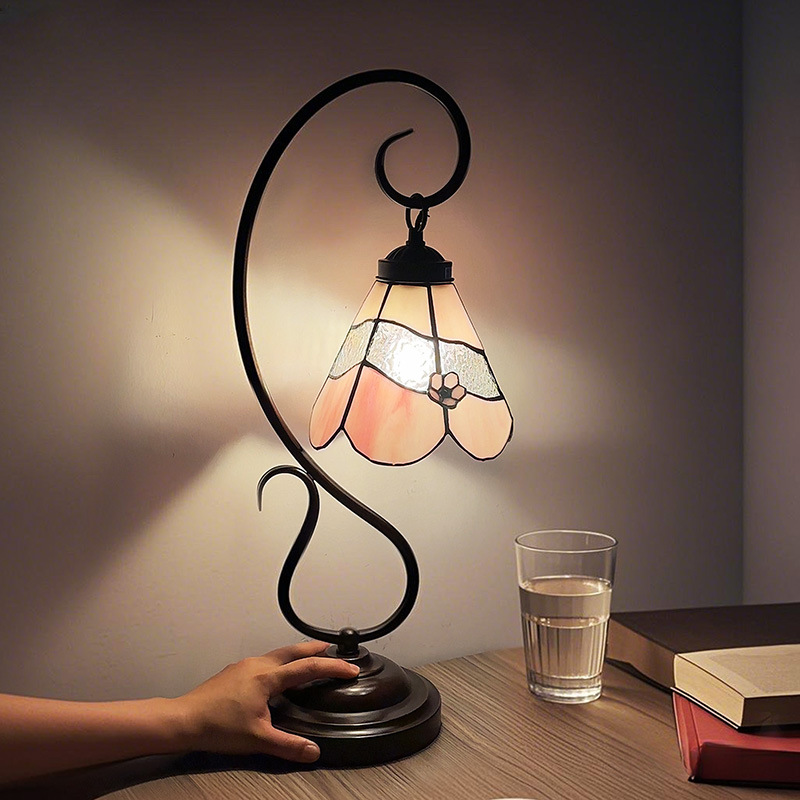 厂家直销 帝凡尼粉色立体花问号灯书房卧室床头欧式田园简约台灯