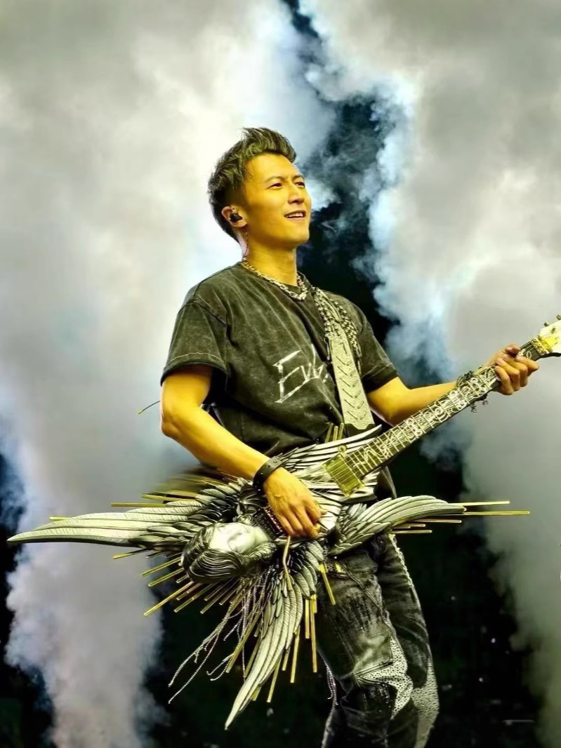 Estrellas pesadas y desgastadas camisetas de mangas cortas de impresión reflectante masculina marca de moda de tamaño grande retro lavado con agua hacer camisetas viejas