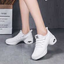 2025�F������ЬŮ�U���w���и��赸Ь���e