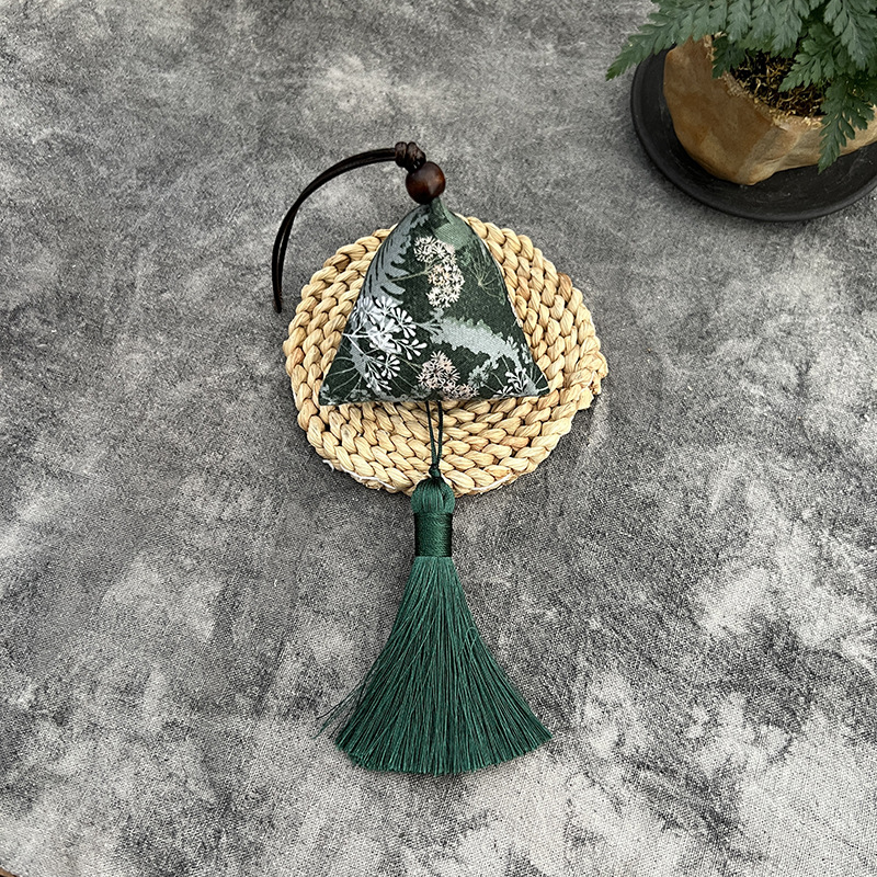 Boat Boat Festival Zongzi saco de tela hecha a mano DIY material paquete de hoja de moxiyi colgante antiguo colgante de automóvil creativo