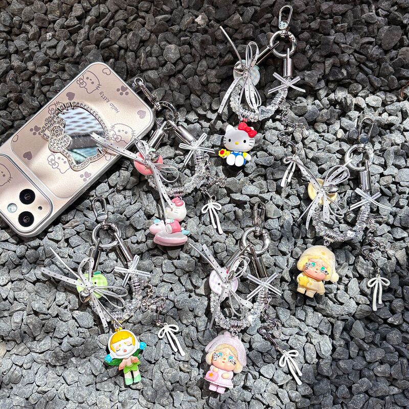 New phone chain accessory with sparkling rhinestone bow, anti-lost pendant, sweet and cool girl phone strap with horn studs New phone chain accessory with sparkling rhinestone bow, anti-lost pendant, sweet and cool girl phone strap with horn studs