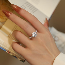 �֖|��С����ͬ�����Īɣʯ荽�Ů��һ����Ⱥ肳��W�ʯ��ڽ�ָ