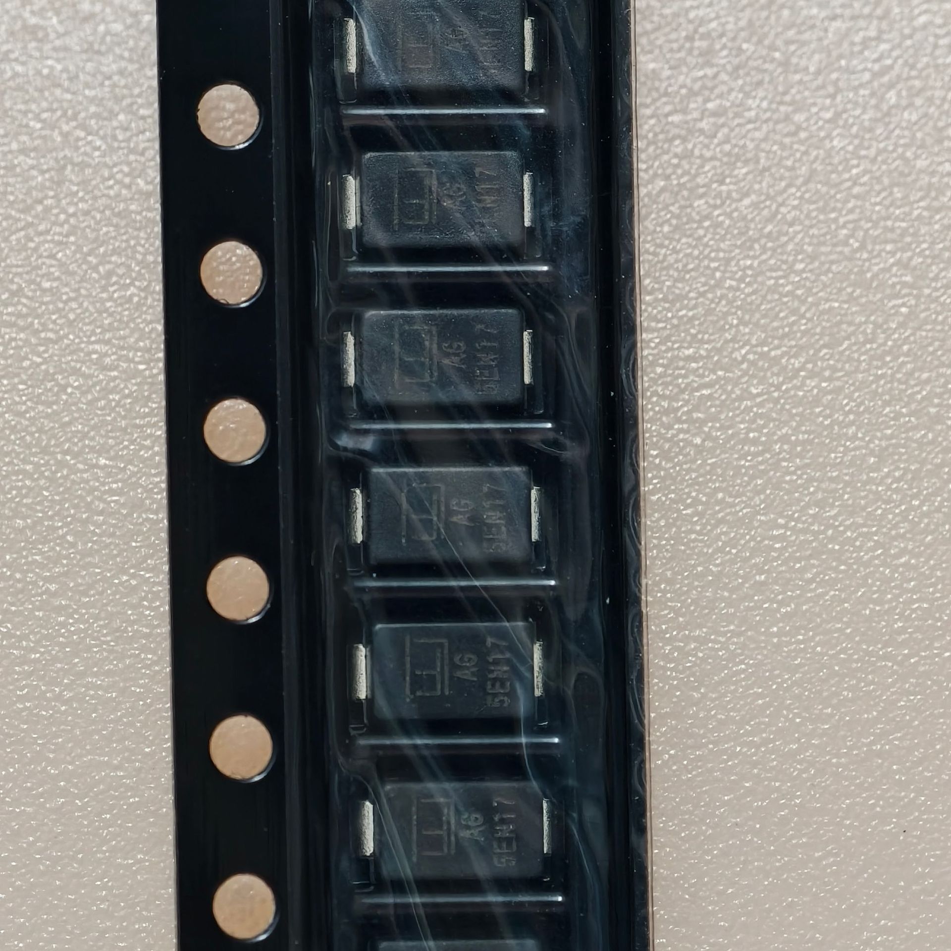 贴片瞬变TVS二极管SMAJ6.0A 6V/400W 丝印AG LITTELFUSE 量大价优