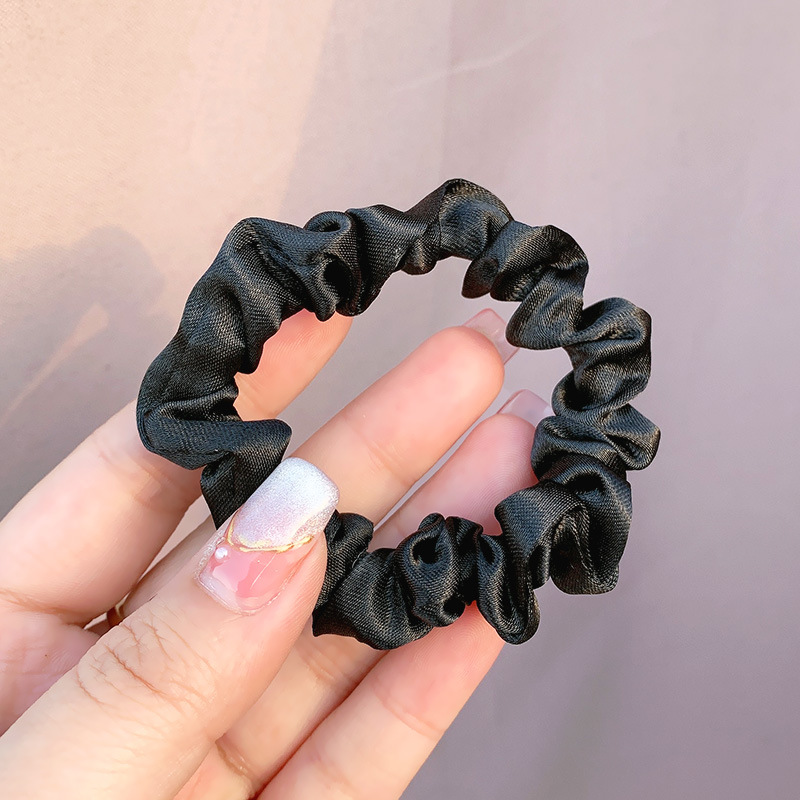 Simple Fashion Mulberry Silk Hair Scrunchies display picture 9