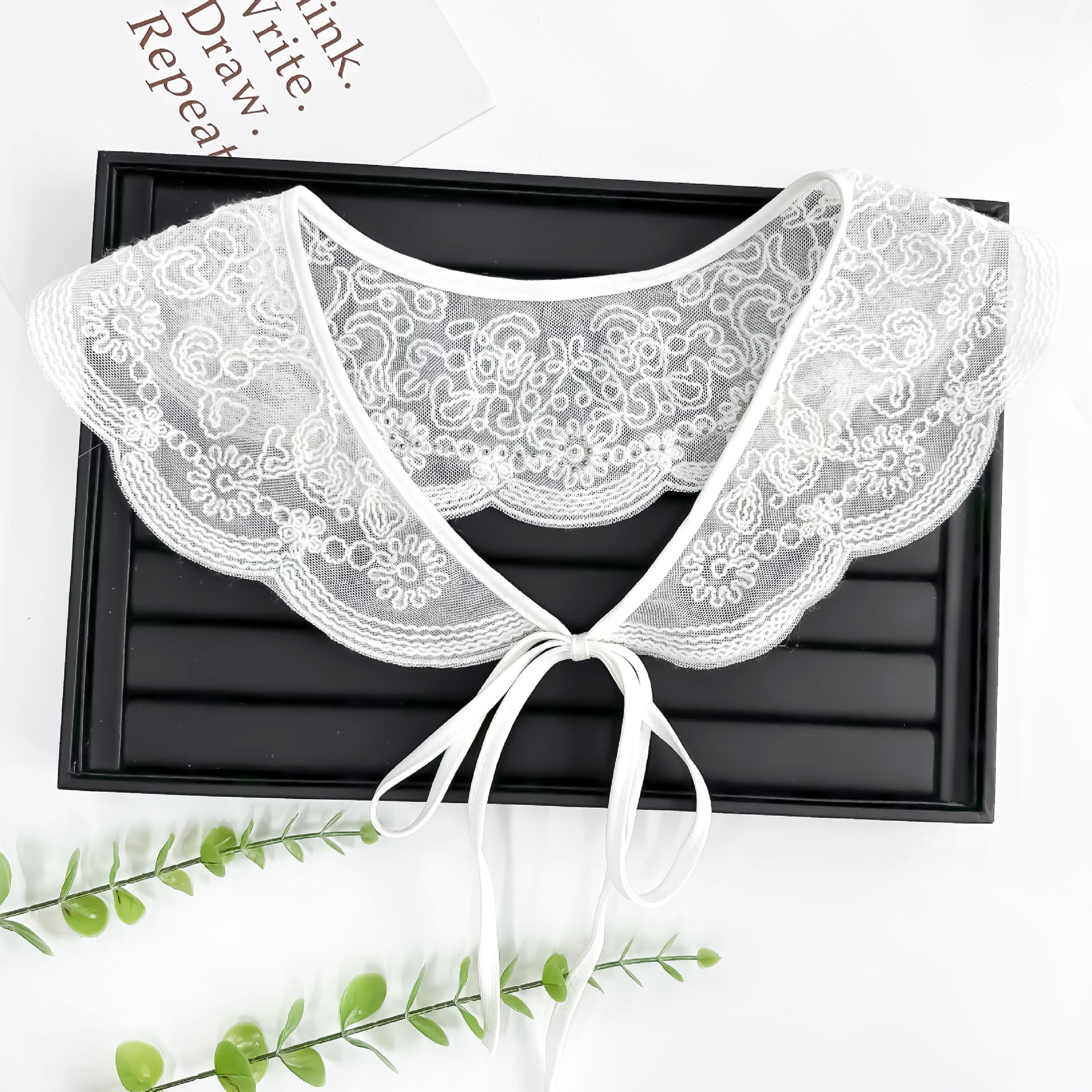 Dolce cuello de encaje blanco con grapas exquisitas con lazos, chaqueta de verano delgada, diseño de falda sin mangas image 1