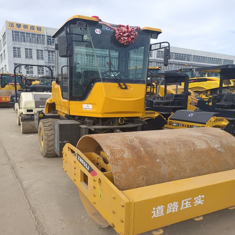 江西南昌附近优惠出售徐工4吨8吨10吨单缸轮振动二手压路机
