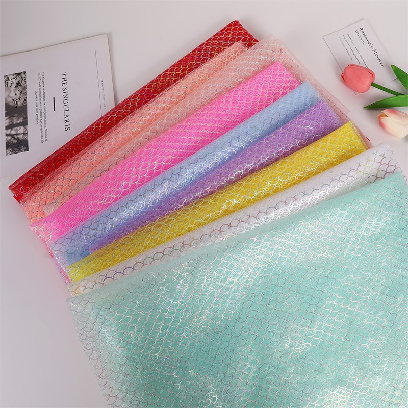幻彩鱼鳞网布 舞台服装礼服装饰布料 彩色亲肤透明网纱面料现货