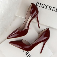 2025新款裸色细跟凉鞋漆皮尖头鞋侧镂空性感显瘦高跟鞋女单鞋