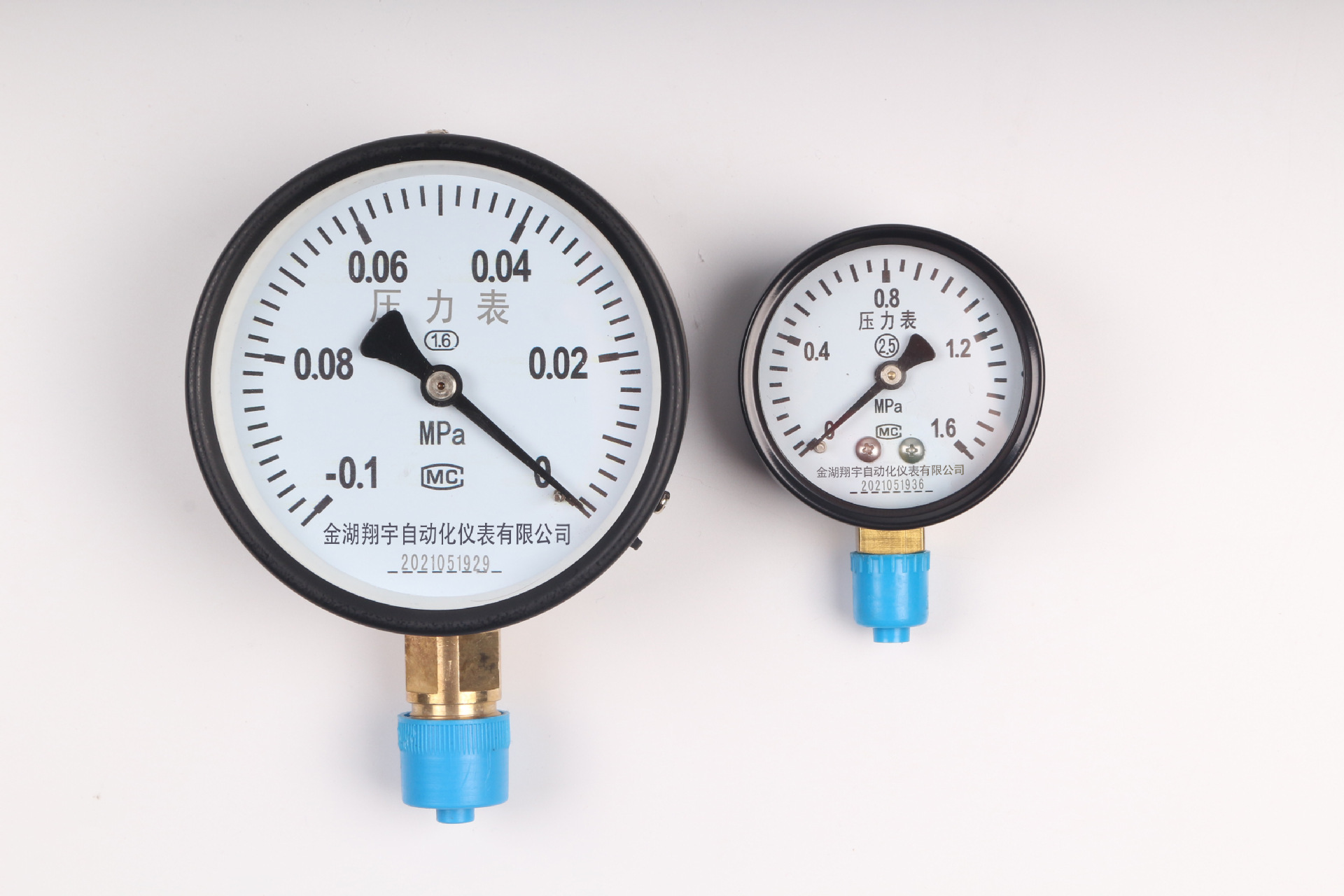 厂家销售Y-60.Y-100.Y-150.Y-200.Y-250普通弹簧管压力表材质碳钢