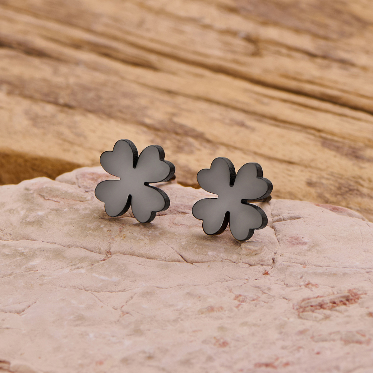 Nuevos productos de comercio exterior transfronterizo: pendientes minimalistas de acero inoxidable con diseño de flor, palmera y corona, estilo japonés y coreano, disponibles para venta al por mayor. image 20