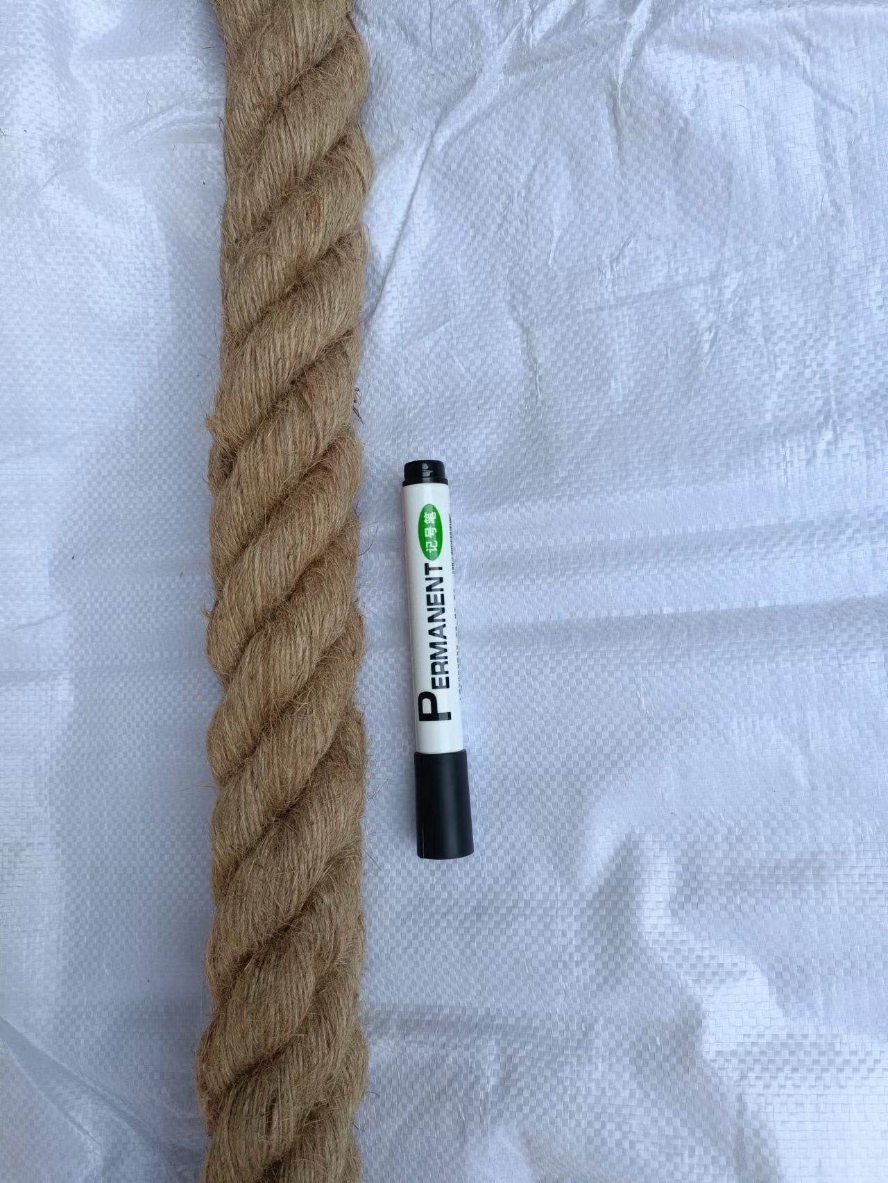 Cuerdas de yute gruesas al por mayor cuerdas de escalada para gatos decorativas trenzadas de escalada de jardinería cuerdas de lino finas atadas de material natural