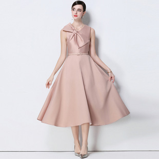 ��ɫ��������2025�¿��ļ��߼�С�����ÈF���Y��ȹŮ���I���˶Y