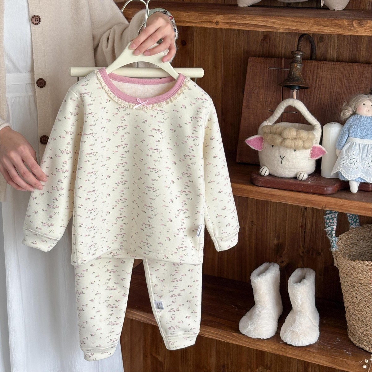 Su bebé, ropa interior cálida para niños, sin hueso, grueso 500g de lana, chaqueta de seda, pantalones de invierno, pijamas de invierno