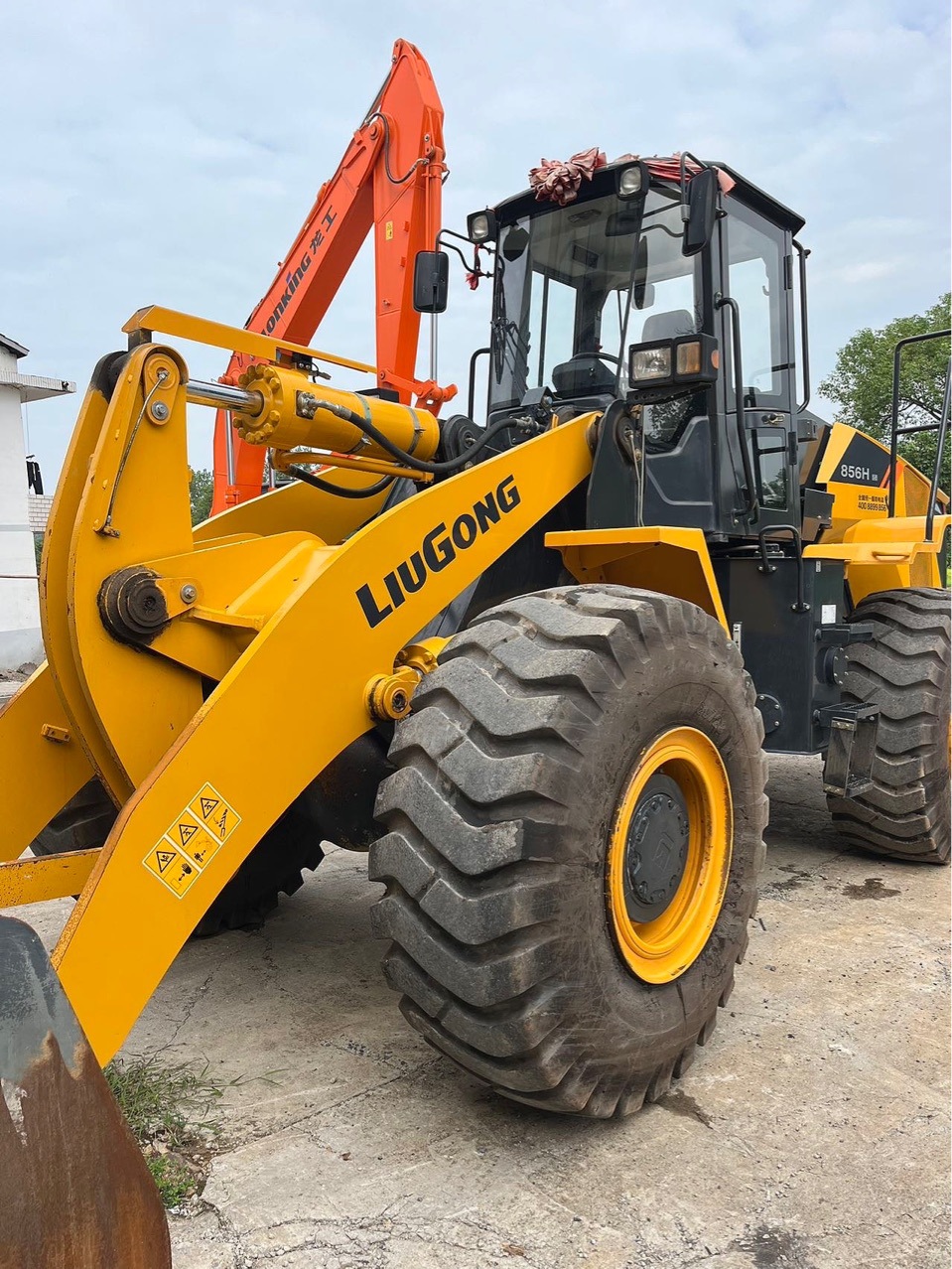 Need for Speed Willow 856H Loader 50 y 30 más carretillas elevadoras de brazo largo