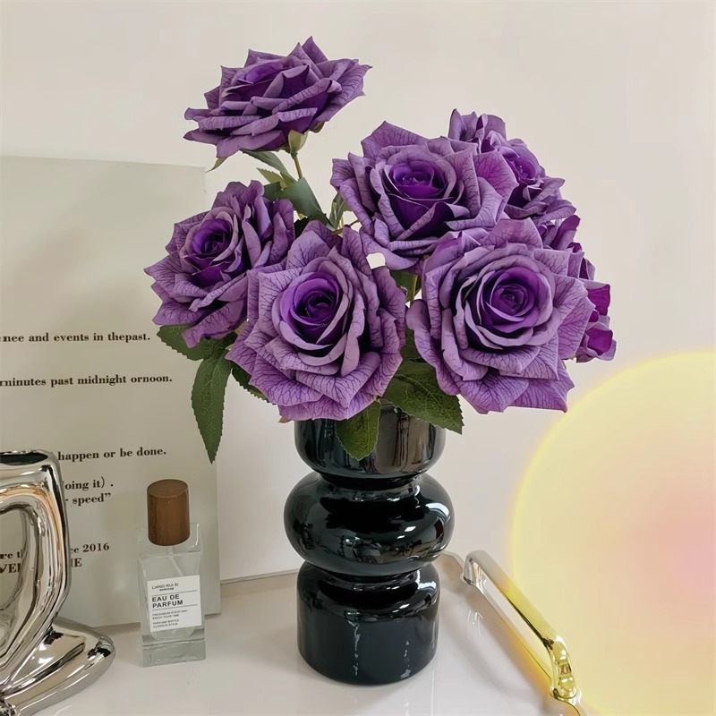 Roland Violeta / Relieve + Vaso de ondas negras