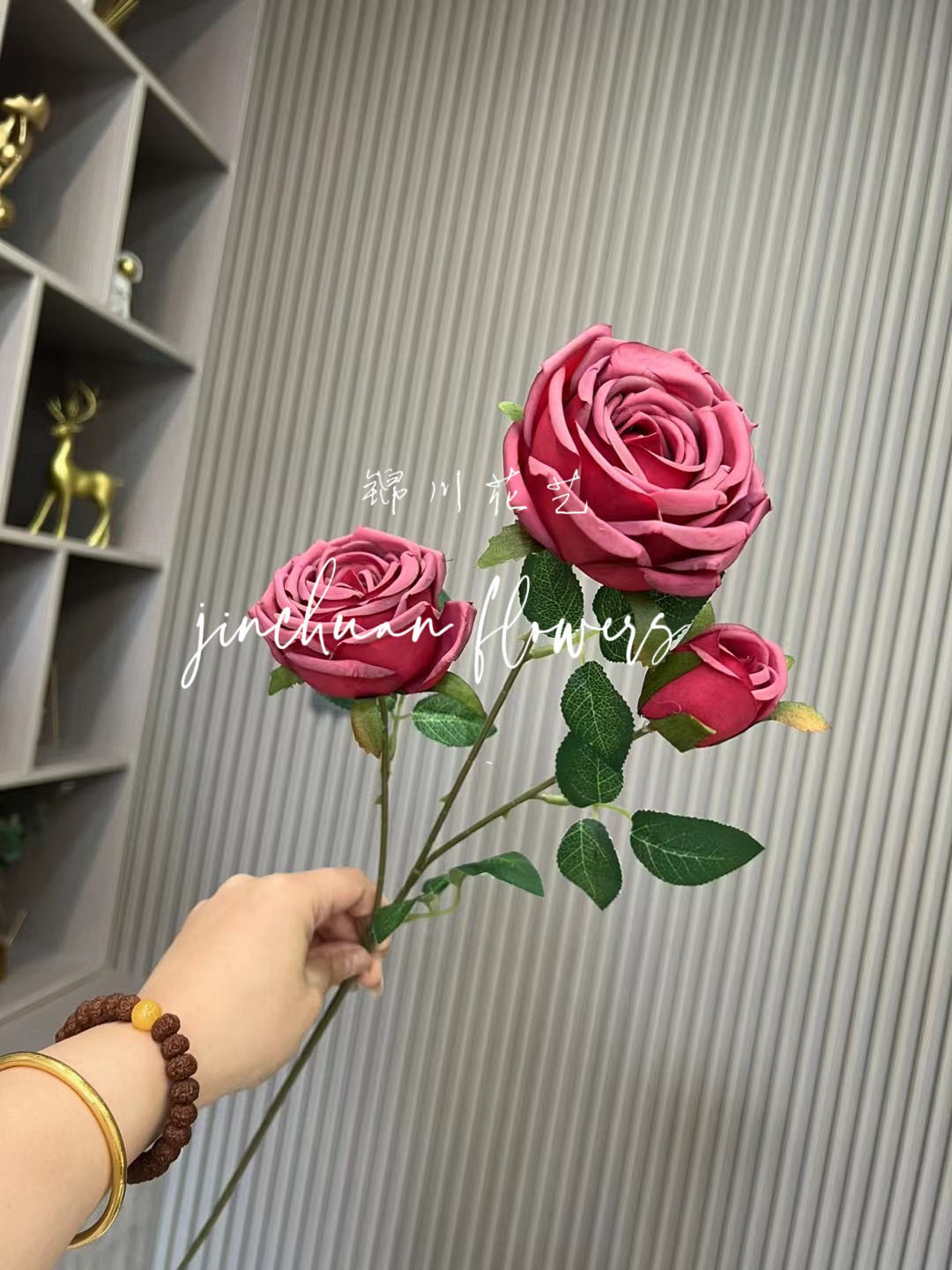 3 황실 첩은 붉은 장미