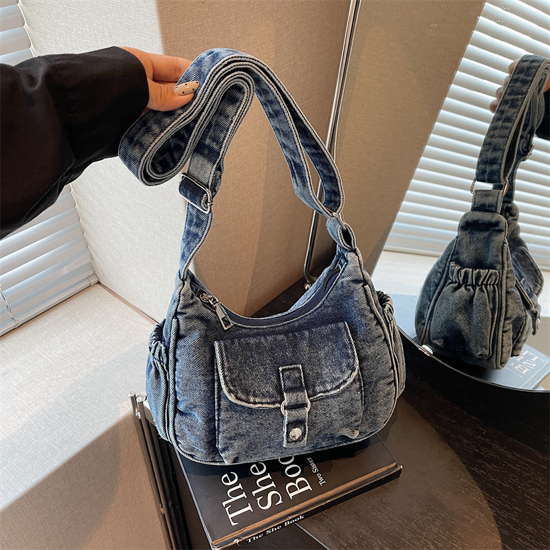 Korean-Style Dongdaemun Instagram Niche Dumpling Bag, Washed Denim Bag with a High-End Feel, Fashionable and Versatile Crossbody Bag for Women