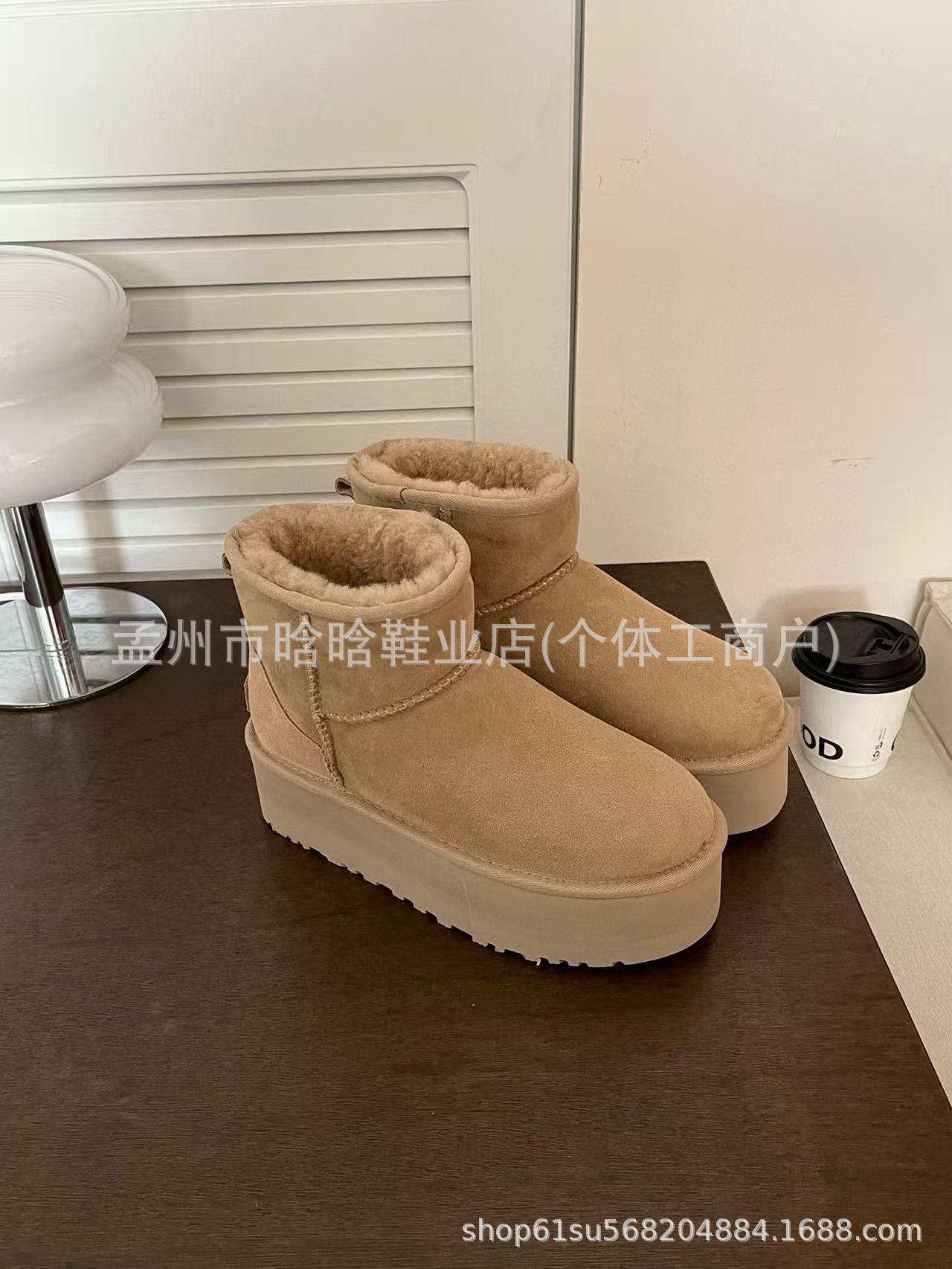 Sangpo botas de nieve de cabra de mujer un nuevo clásico de tubo largo con terciopelo grueso y calentamiento con zapatos de algodón