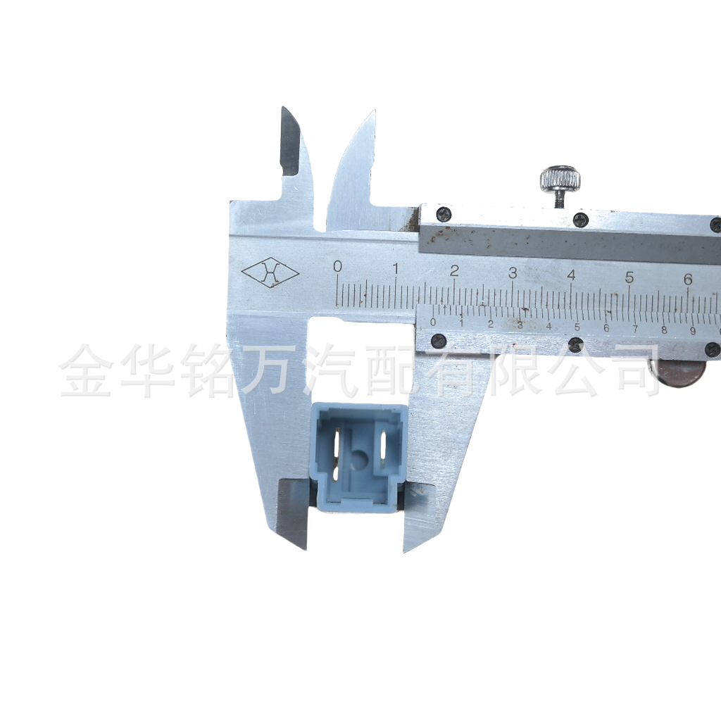 25、尼桑铁壳2插刹车灯开关25320-75A0E 2532