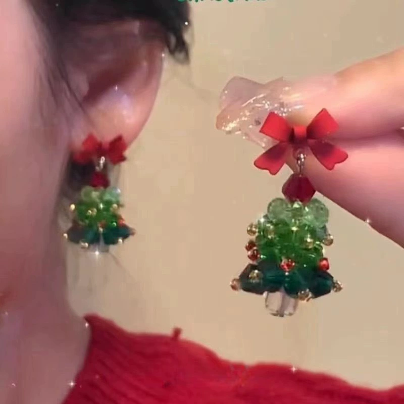 Asymmetrical Earrings, European Style for Elderly, Christmas Motifs, Lightweight 10 cm