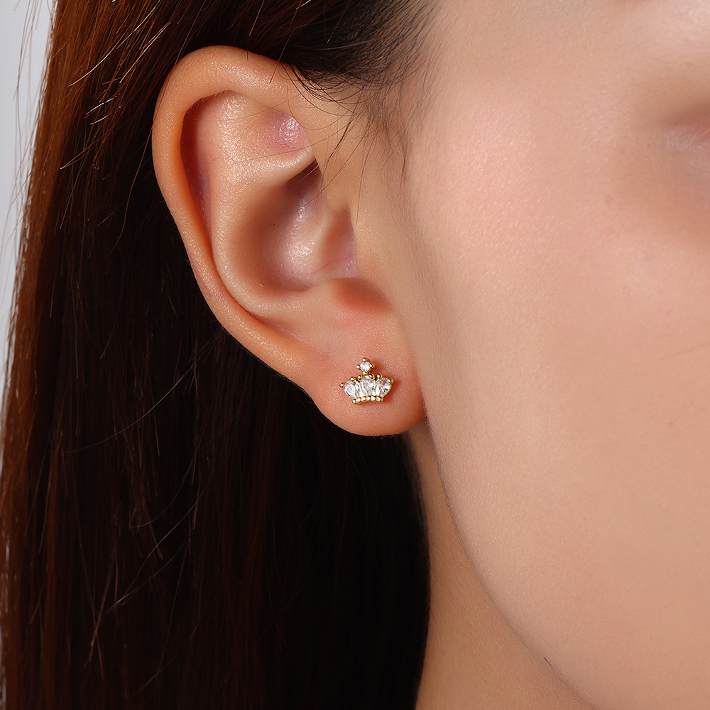 7g Weight Copper Ear Needle Material 18K Gold Plated Plating Material Zircon Inlay Material Ear Studs Classification 1 Piece Quantity Daily Occasion Copper Material Geometric, Heart Shape, Crown Pattern All Seasons Season Women's Gender Inlay Design Sweet Style 1 Piece Sweet Geometric Heart Shape Crown Inlay Copper Zircon 18K Gold Plated Ear Studs 34