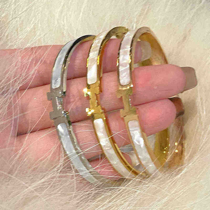 Pulseras de anillo de letra H mujeres plata con marita de titanio pulseras de acero pulseras lujosas pulseras de nicho joyas exquisitas