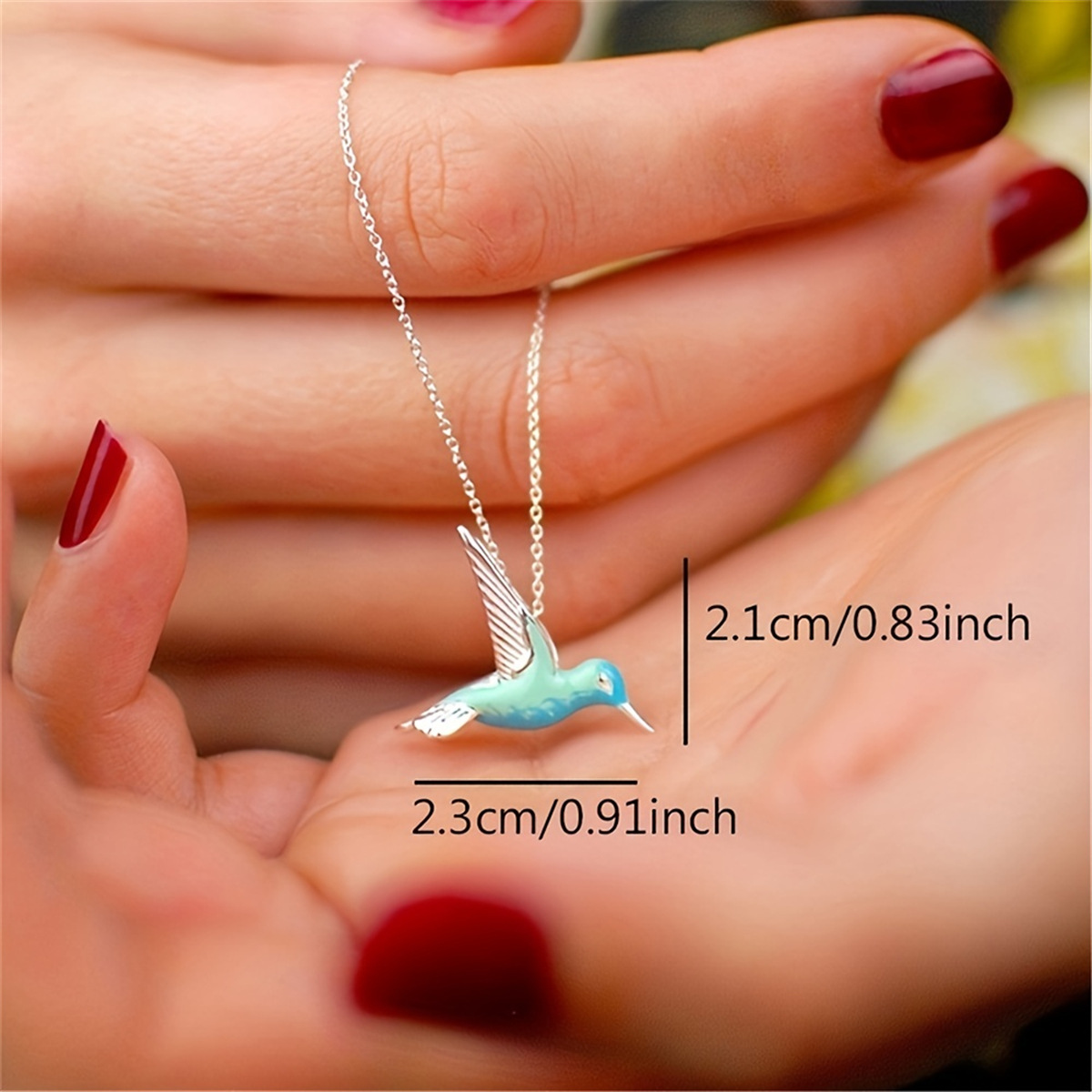 Collar con colgante de colibrí en plata joya de animales_voghion.com