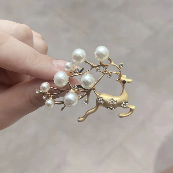 Brooch