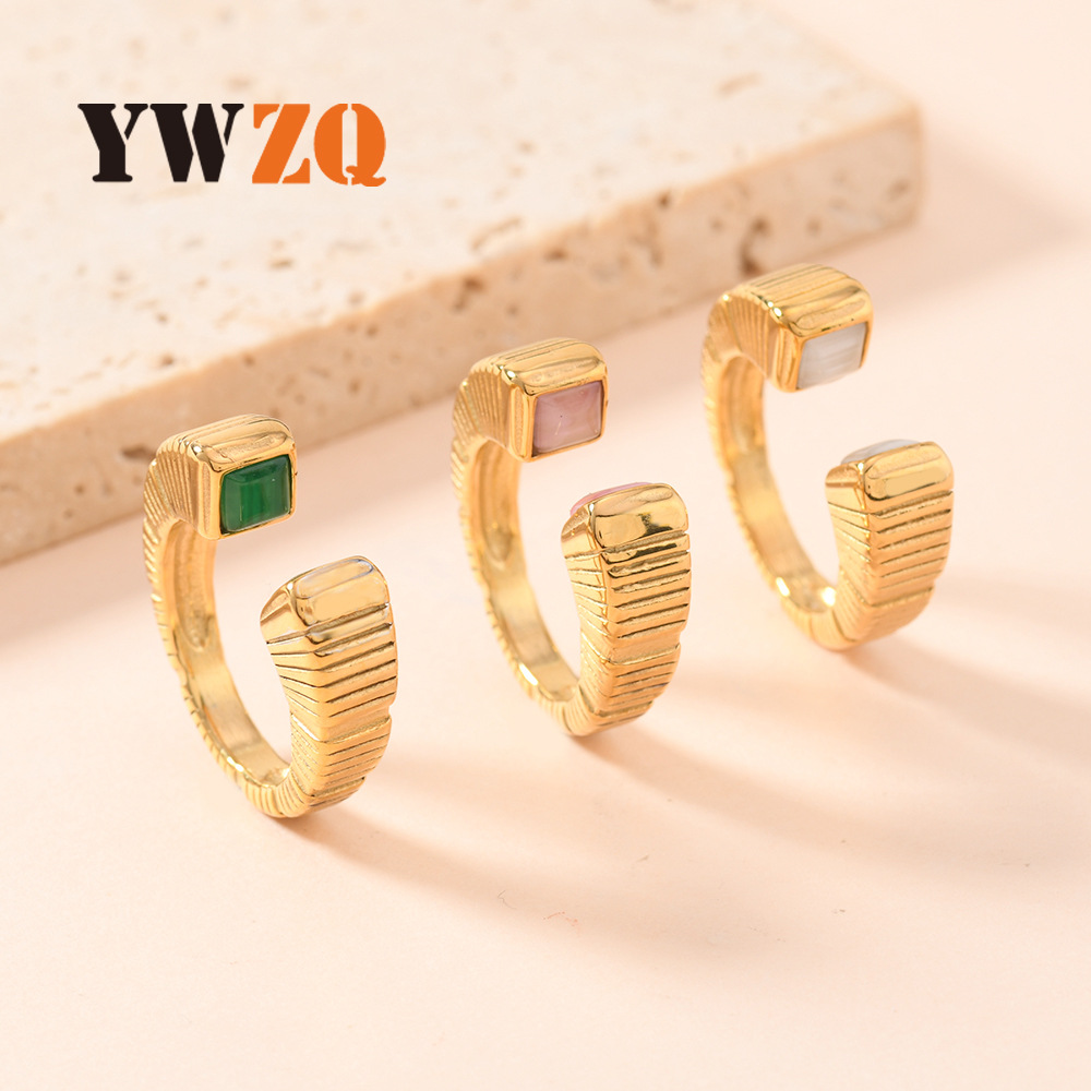 Joyas de acero inoxidable transfronterizas sensación de diseño de anillo de piedra preciosa fundido para mujeres no se desvanecen anillo de apertura geométrica simple
