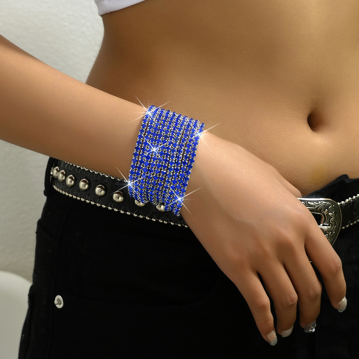 Minimalist Stackable Layered Bracelets For Daily Style Jewelry_voghion.com