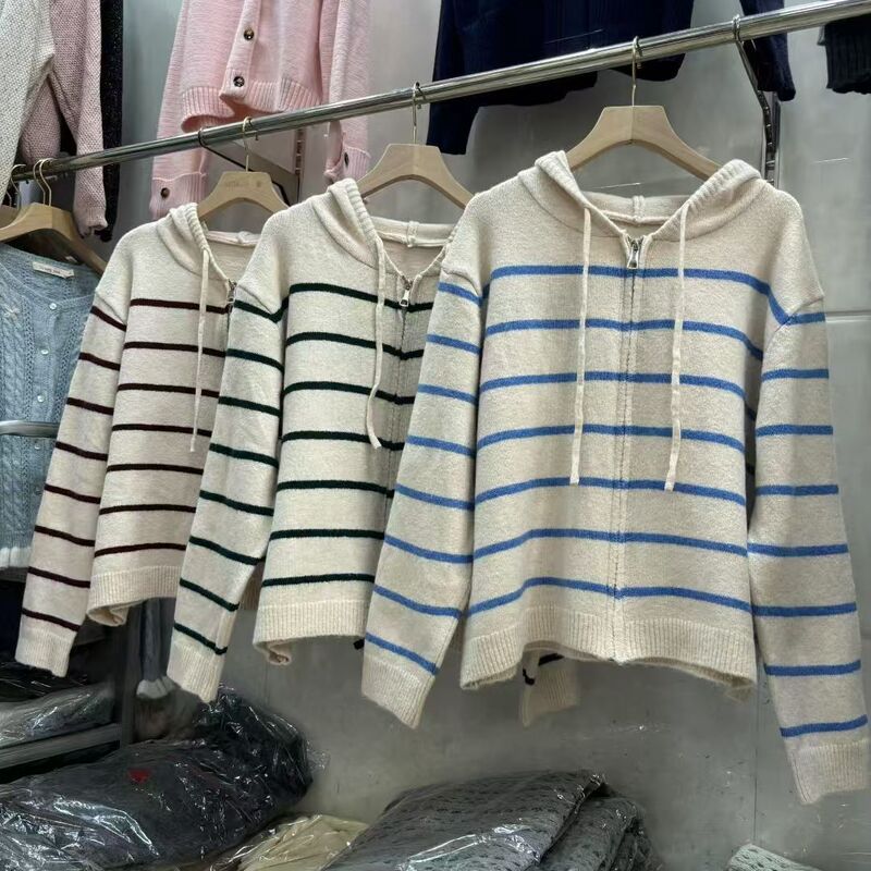 South Korea's Dongdaemun Autumn and Winter New Korean Style Ins Style Irish Niche Lazy Design Loose Cardigan Sweater