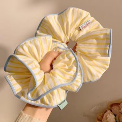 女性が丸い髪を結ぶための新しいミルクイエローのストライプのヘアゴム、高級ヘアアクセサリー、芸術的なスタイルのヘアロープヘッドバンド