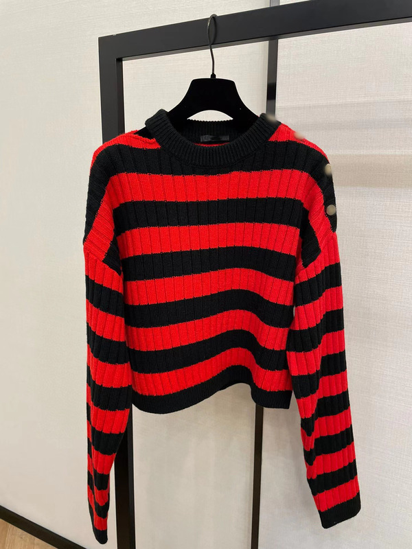 Shenzhen Nanyou Classy Original Niche 21 New Products Simple, Clean, Fashionable and Versatile Red and Black Stripesd Knitted Sweater