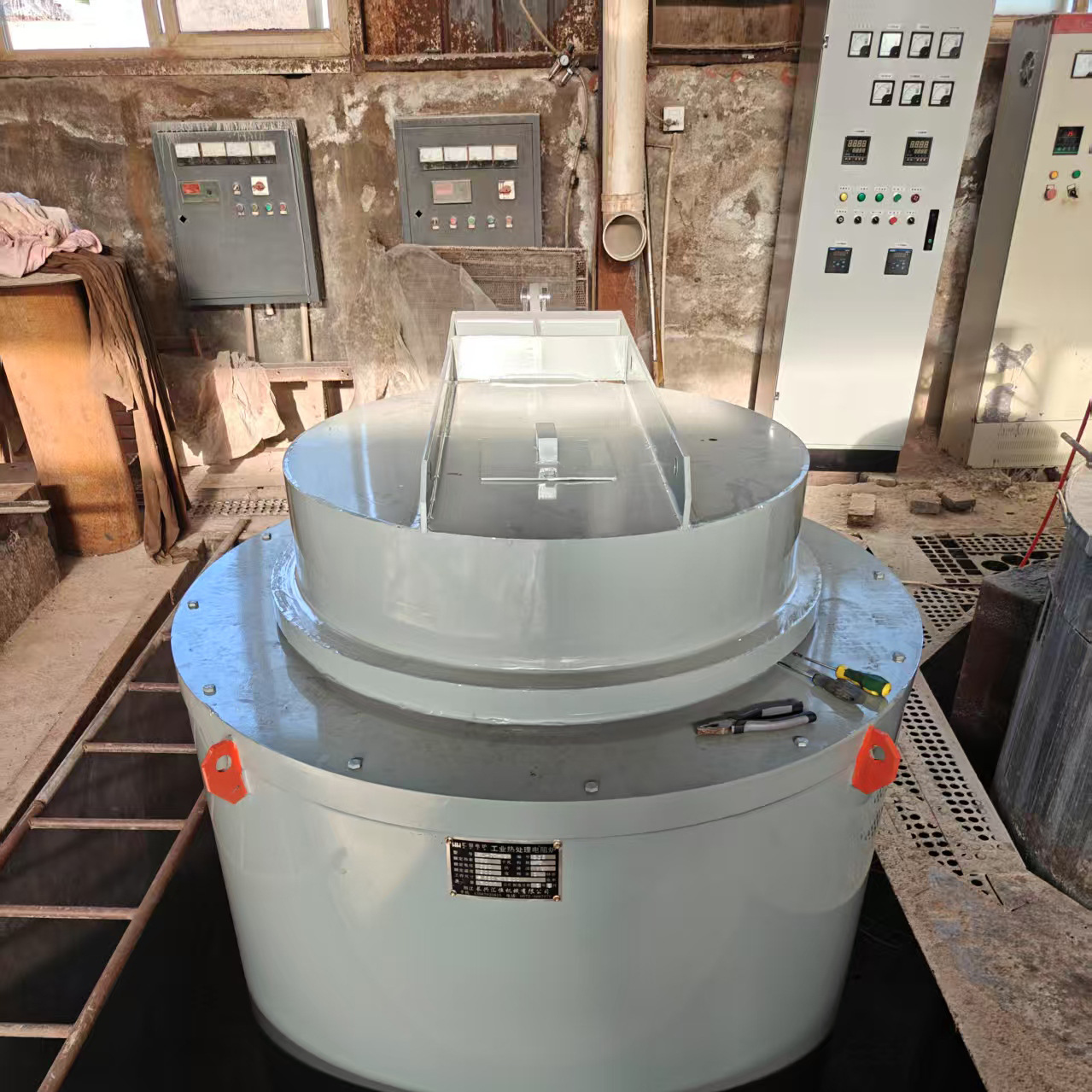 浙江汇恒 井式盐浴氮化炉 QPQ热处理设备 长兴厂家 质量可靠