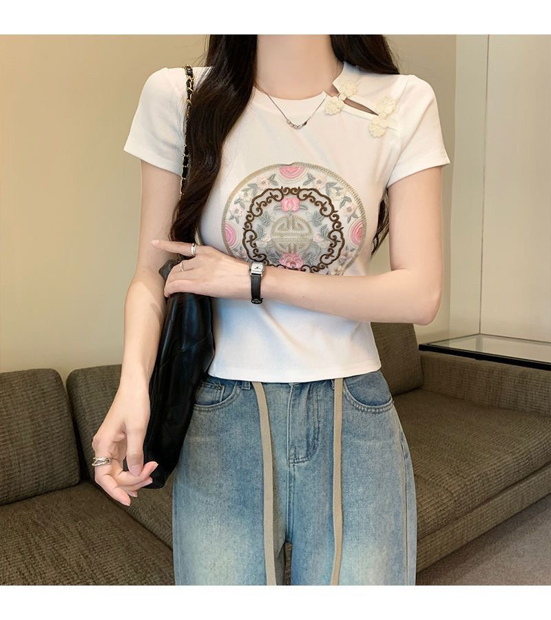 Nova kitajska majica s kratkimi rokavi in ​​vezenino qipao za ženske poleti 2024, nov sladko-začinjen dekliški oprijet kroj in_voghion.com