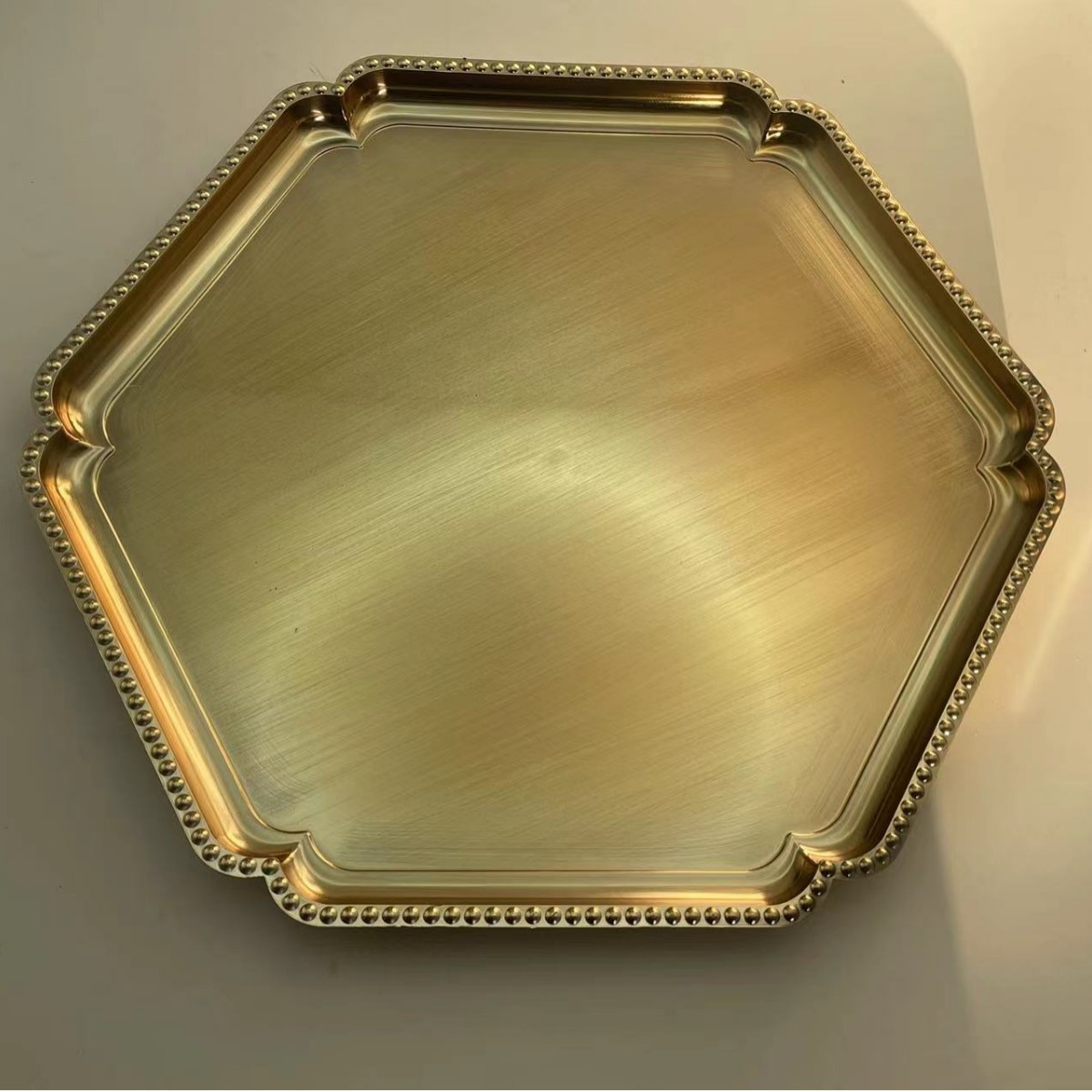 Placa de cargador en el lugar tecnología de galvanoplastia de oro imitación de platos de fruta metálicos platos de oro bandeja de comedor exportación image 7