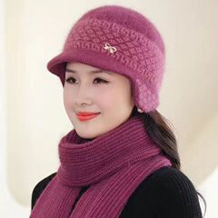 中高年のお母さんの帽子の女性の秋冬の新型の保温のおばあさんの耳の保護とアヒルの舌のニットの毛糸の帽子
