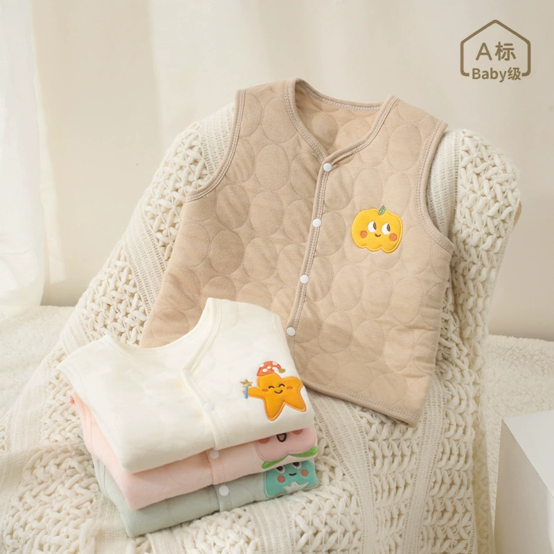 Детские жилеты весной и осенью