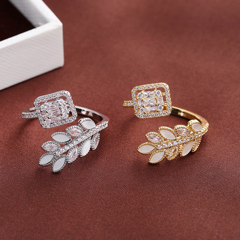 Fashionable trend sophisticated design stone inlay with zircon