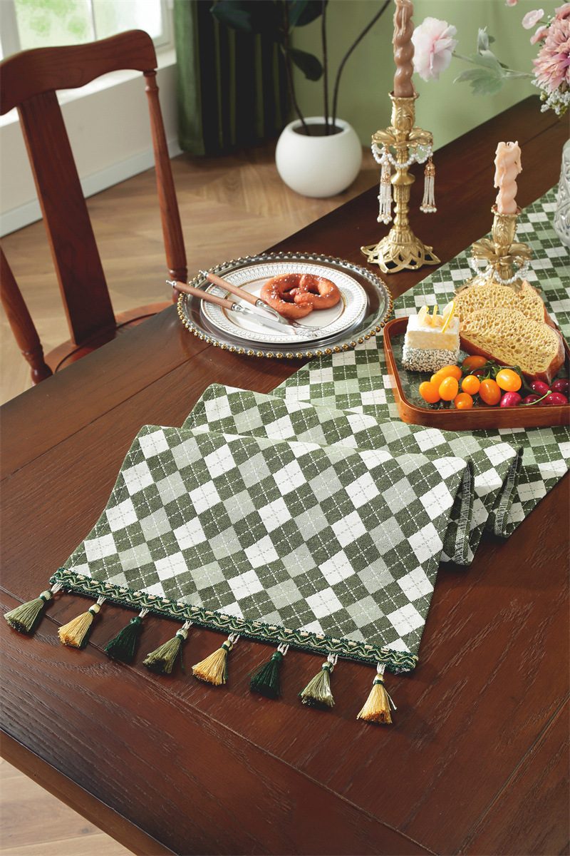 American Retro Geometric Jacquard Tassel Table Runner For Home_voghion.com