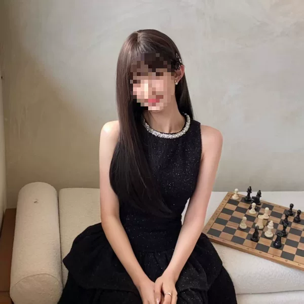 2026 Spring New Style Hot Girl Shiny Diamond Collar Little Black Dress Tank Dress for Women with Rich Girl Vibe Birthday Party Dress