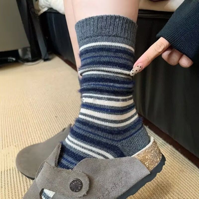 Fashionable color-blocking plush striped chunky knit socks with contrasting stripes, cotton slouch socks, retro mid-calf socks, faux mink fur socks Fashionable color-blocking plush striped chunky knit socks with contrasting stripes, cotton slouch socks, retro mid-calf socks, faux mink fur socks